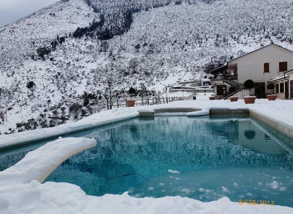Вилла Agriturismo Collecammino Lenola Экстерьер фото